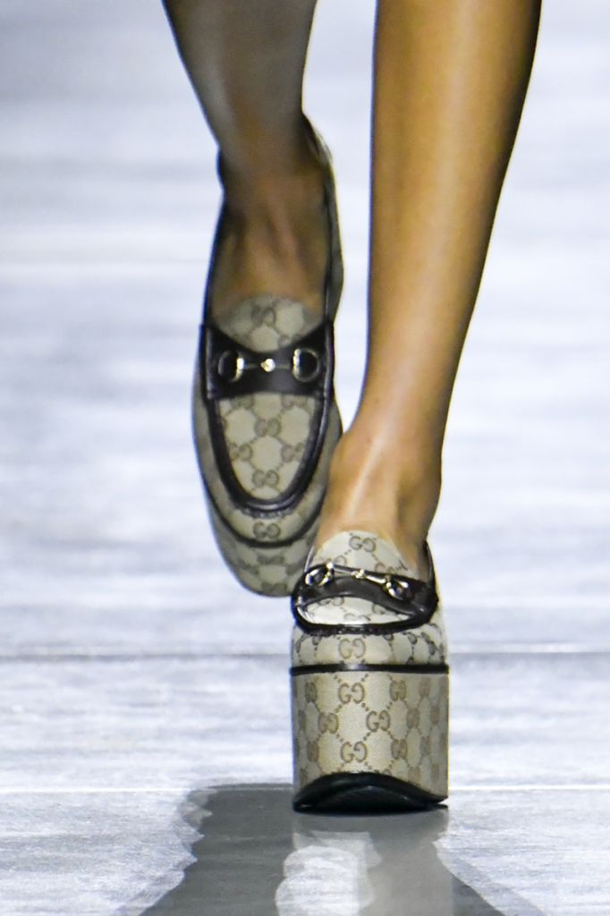 [Trendy jaro/léto 2024]: boty na platformě, Gucci
