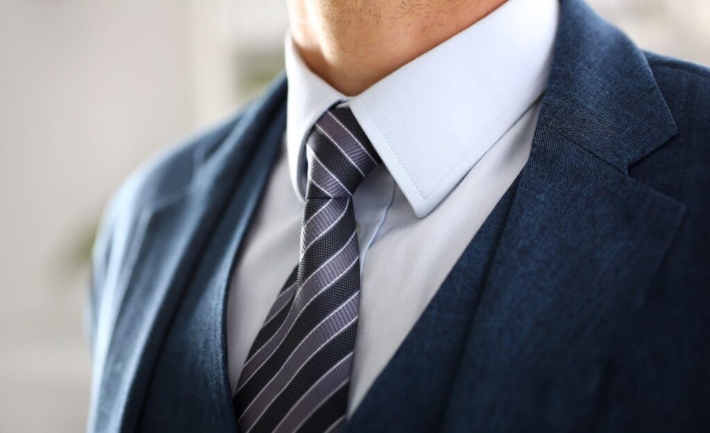 Správně uvázaná kravata