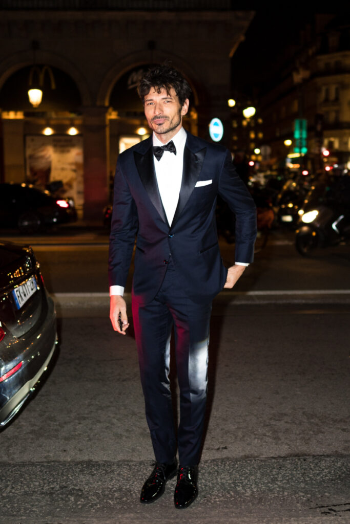 Andres Velencoso Segura v elegantním obleku