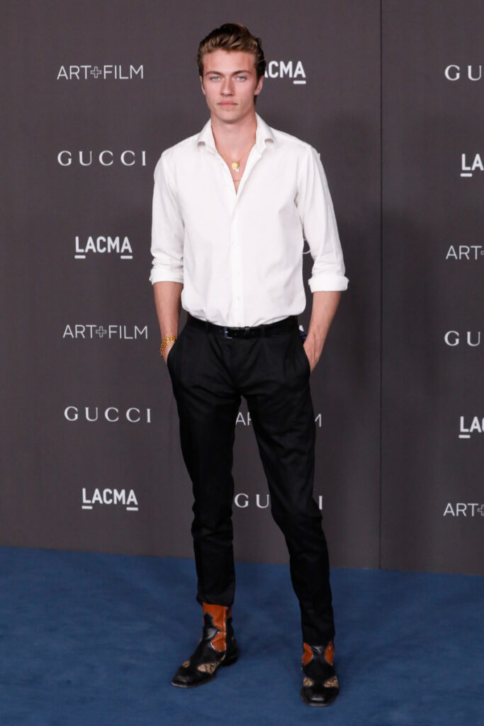 Lucky Blue Smith v looku black&white