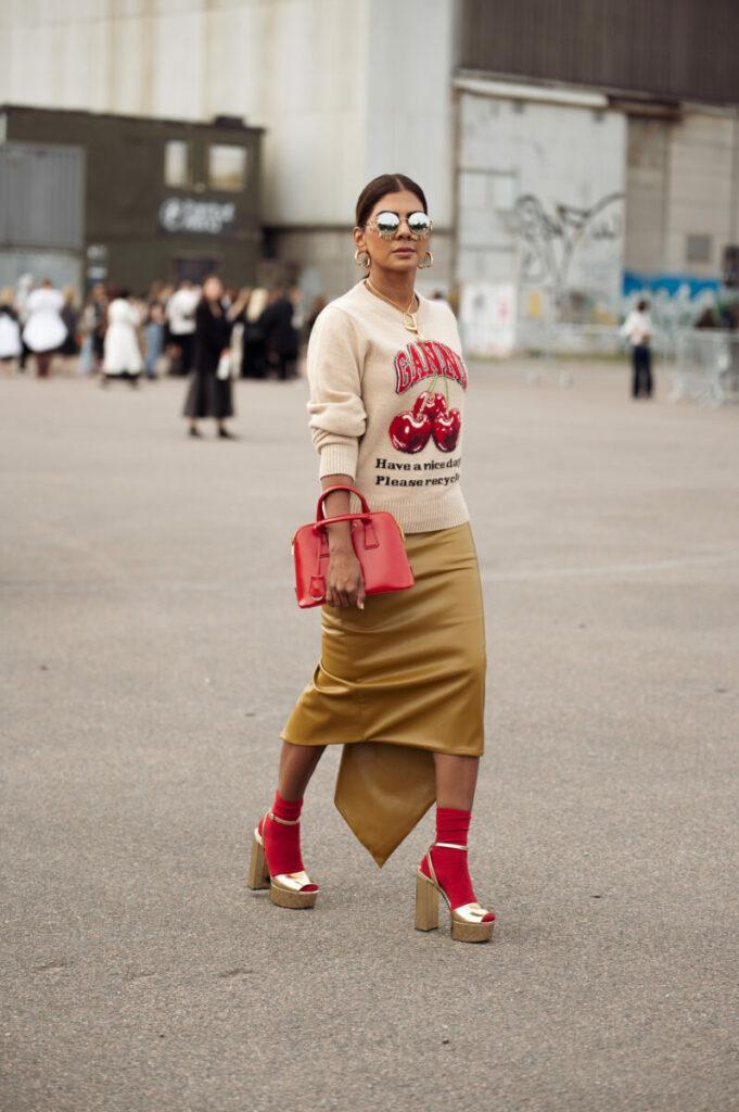 dámský svetr s potiskem