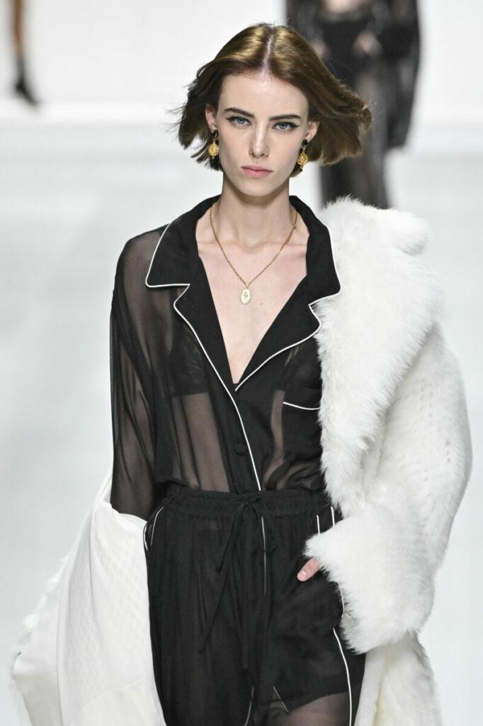 [Módní dámské účesy 2026]: Bob Revival